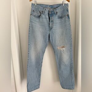 EUC Levi’s 150th Anniversary jeans, high rise, button fly, flower patch 31x30